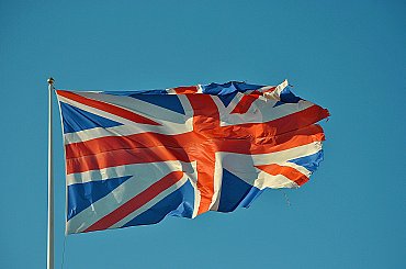 Británie končí s produkcí elektřiny z uhlí, jako první ze skupiny G7