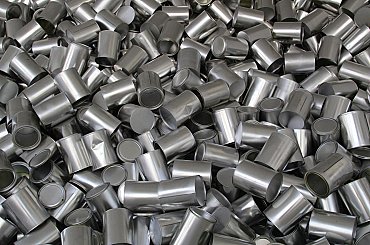 Trh s hliníkem zažívá největší šok od roku 2000, Evropa může pocítit tvrdý nedostatek