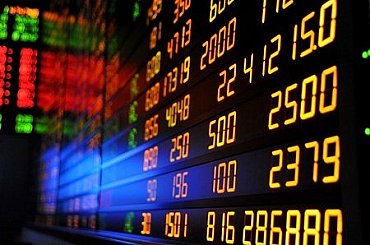 Akcie ČEZ netáhne a hledá cenovou oporu. Dlouholetý investor popsal, proč ji radši prodal