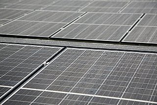Nemohli se připojit k síti. Ostrovní systém je nakonec vyšel mnohem levněji